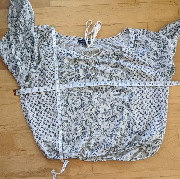 AMERICAN Eagle boho embroidered v neck 100% viscose blue white blouse Large T2 - Picture 3 of 11